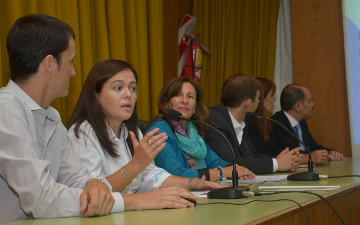 imagen Presentación a la comunidad universitaria de la Licenciatura en Logística