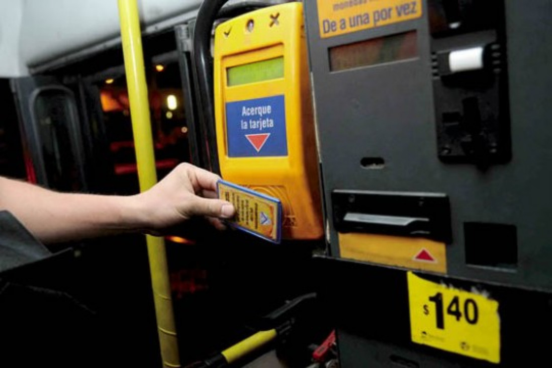 imagen Nuevo operativo de carga de Red Bus en el Comedor Universitario