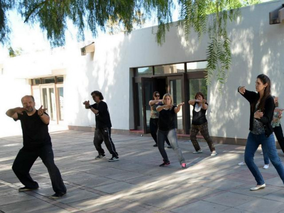 imagen Implementan clases de Tai Chi para mejorar la salud