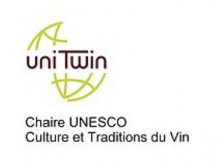 imagen Presentan la Cátedra UNESCO de la Cultura y Tradición del vino
