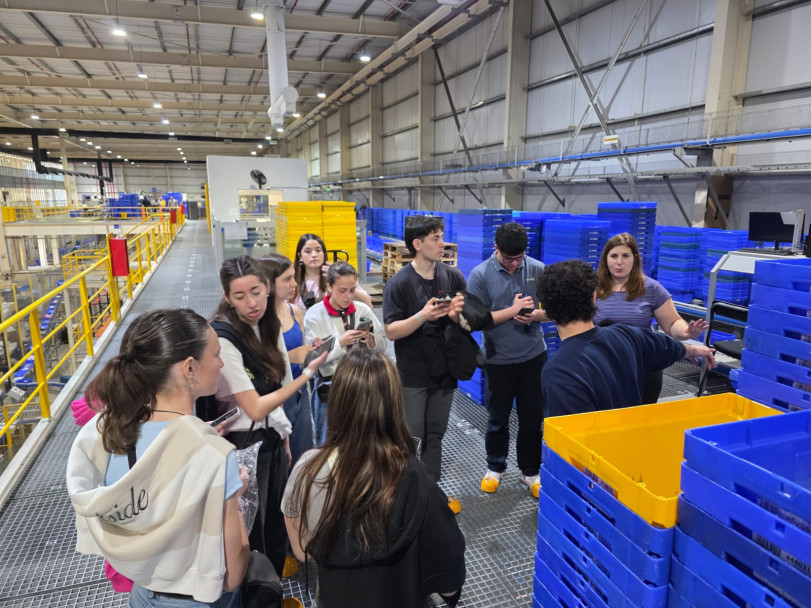 imagen Estudiantes de Logística realizaron su viaje de estudios por Buenos Aires