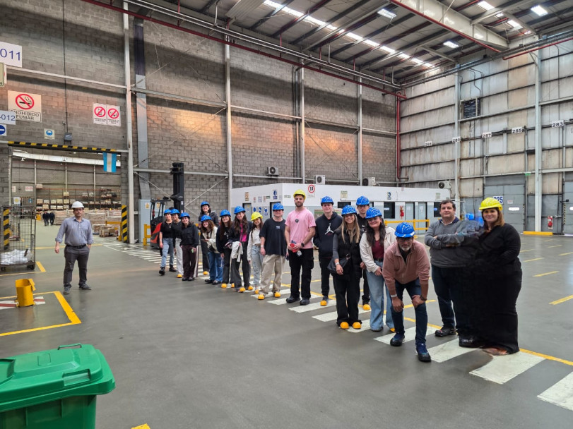 imagen Estudiantes de Logística realizaron su viaje de estudios por Buenos Aires
