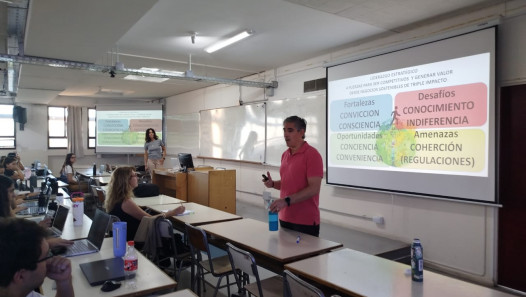 imagen El Programa Lideres brindó una charla a estudiantes de la Lic. en Administración