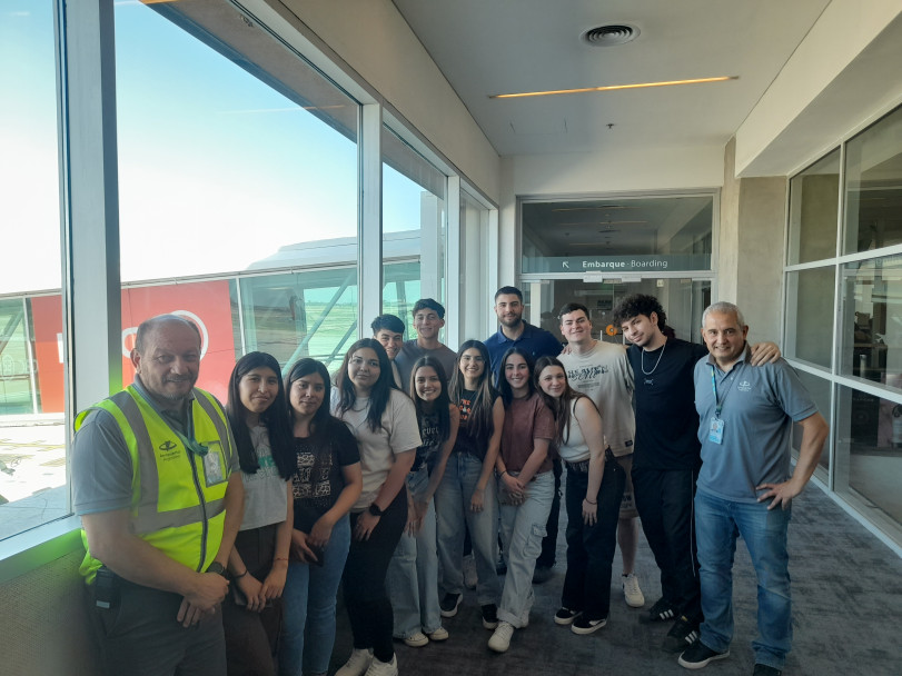 imagen Estudiantes de Logística visitaron el Aeropuerto Francisco Gabrielli
